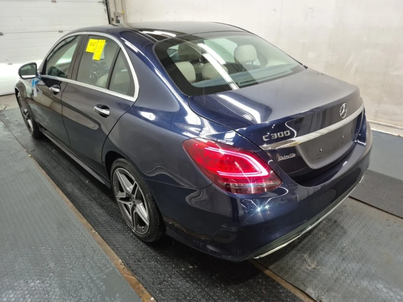 Mercedes-Benz C 300 * CARFAX * БЕЗ ПЪРВОНАЧАЛНА ВНОСКА, снимка 4 - Автомобили и джипове - 53182127