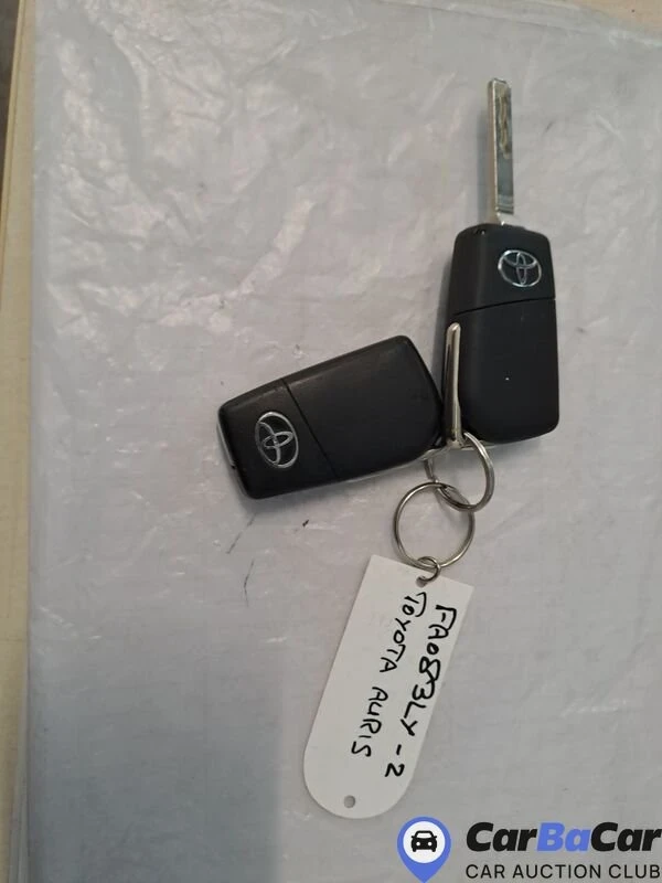 Toyota Auris 1.6D Очакван внос!!!, снимка 16 - Автомобили и джипове - 53288429