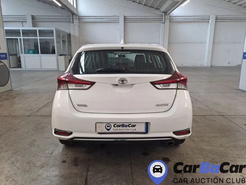 Toyota Auris 1.6D Очакван внос!!!, снимка 6 - Автомобили и джипове - 53288429