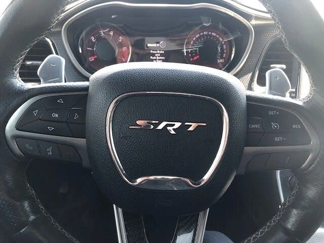 Dodge Challenger * SRT* Hellcat* RWD* KEYLESS* Camera* ПОДГРЕВ* , снимка 11 - Автомобили и джипове - 55640746