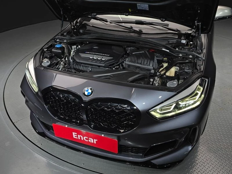 BMW M135 M135i xDrive| 302к.с.| ВКЛ.ТЕХНОТЕСТ, снимка 6 - Автомобили и джипове - 55688966