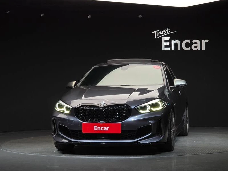 BMW M135 M135i xDrive| 302к.с.| ВКЛ.ТЕХНОТЕСТ, снимка 3 - Автомобили и джипове - 55688966