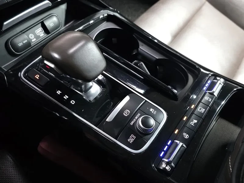 Kia Stinger 3.3 AWD GT - САМО 30% АВАНС, снимка 9 - Автомобили и джипове - 55888080
