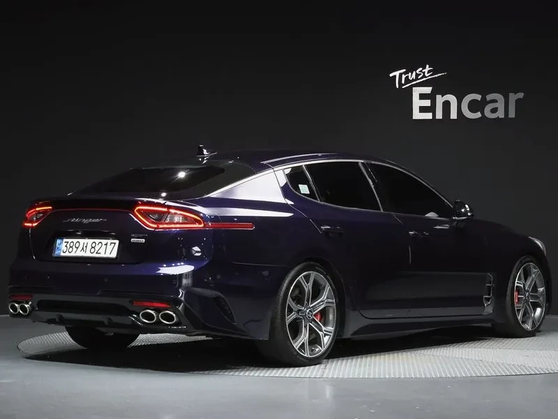 Kia Stinger 3.3 AWD GT - САМО 30% АВАНС, снимка 2 - Автомобили и джипове - 55888080