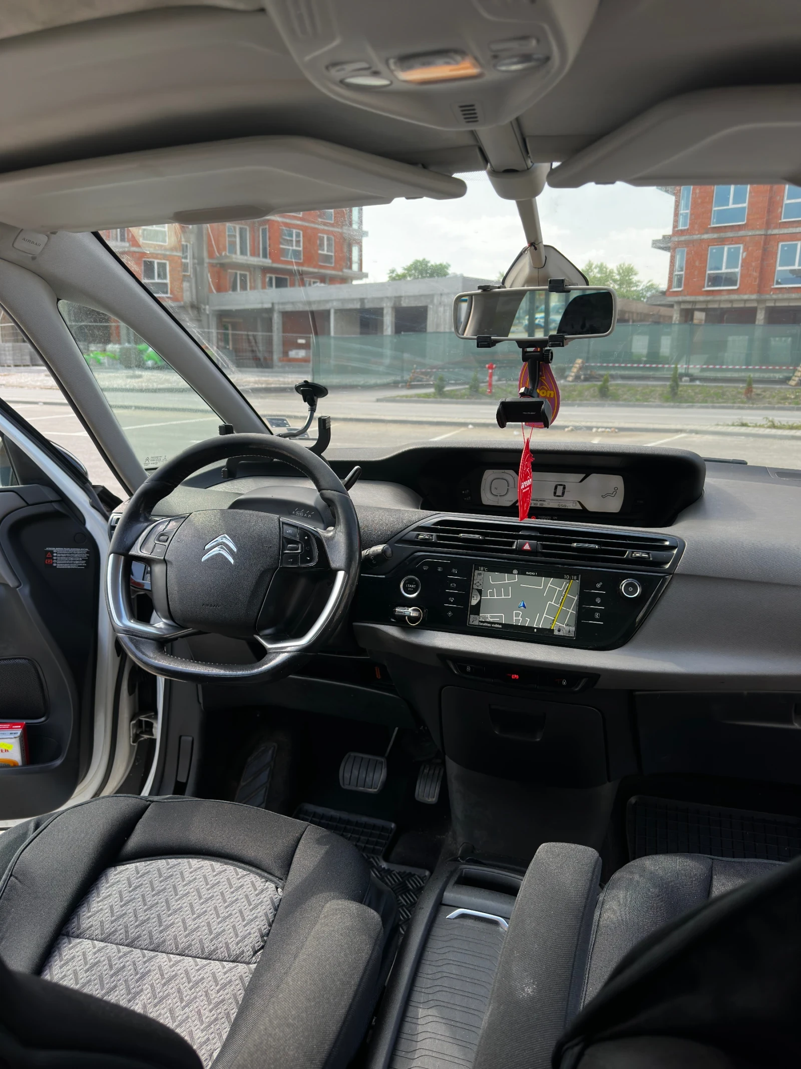 Citroen C4 Picasso 1.6 Дизел - изображение 6