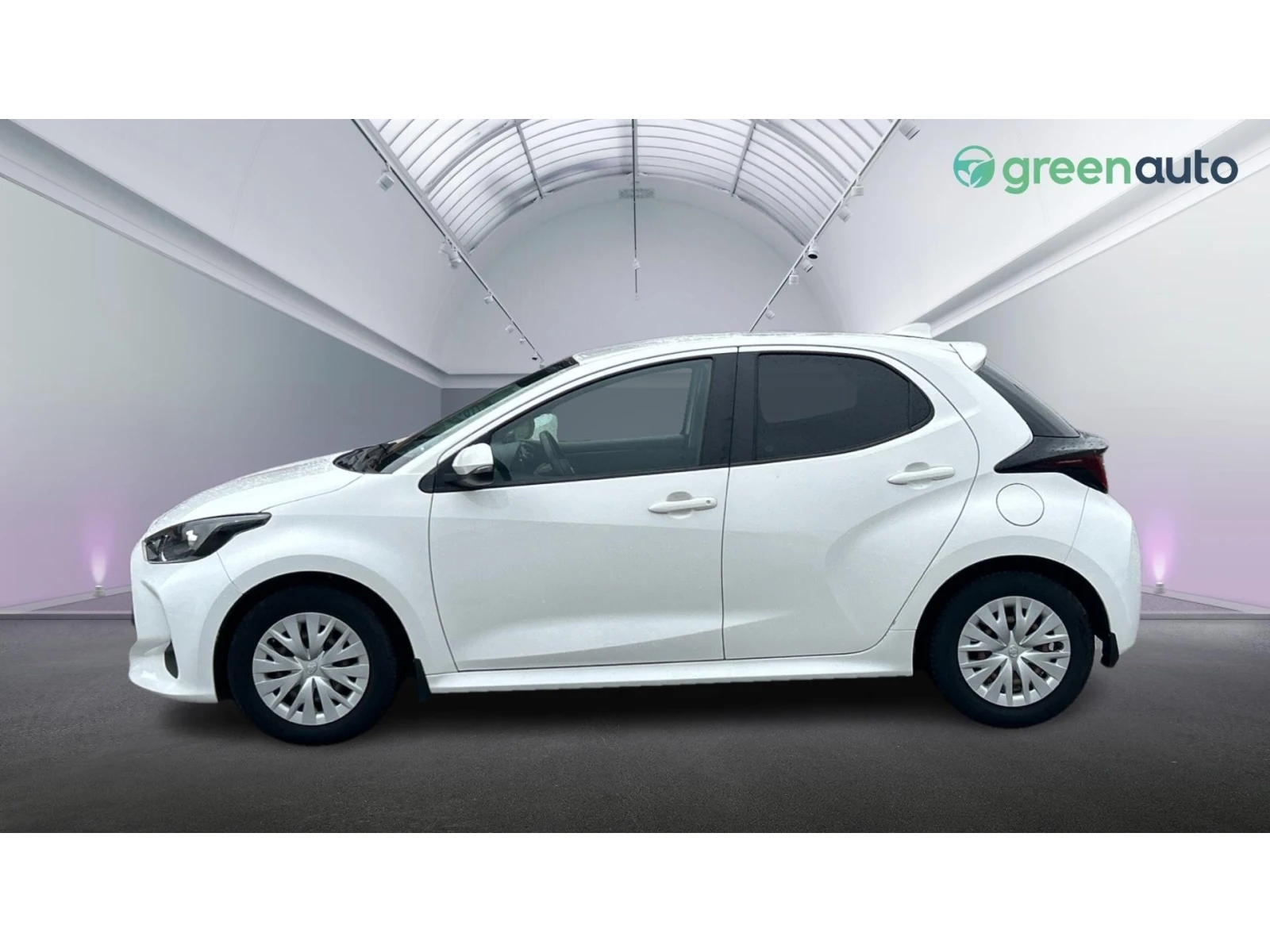 Toyota Yaris 1.5i M/T, Месечна вноска от 344 лв. - изображение 3
