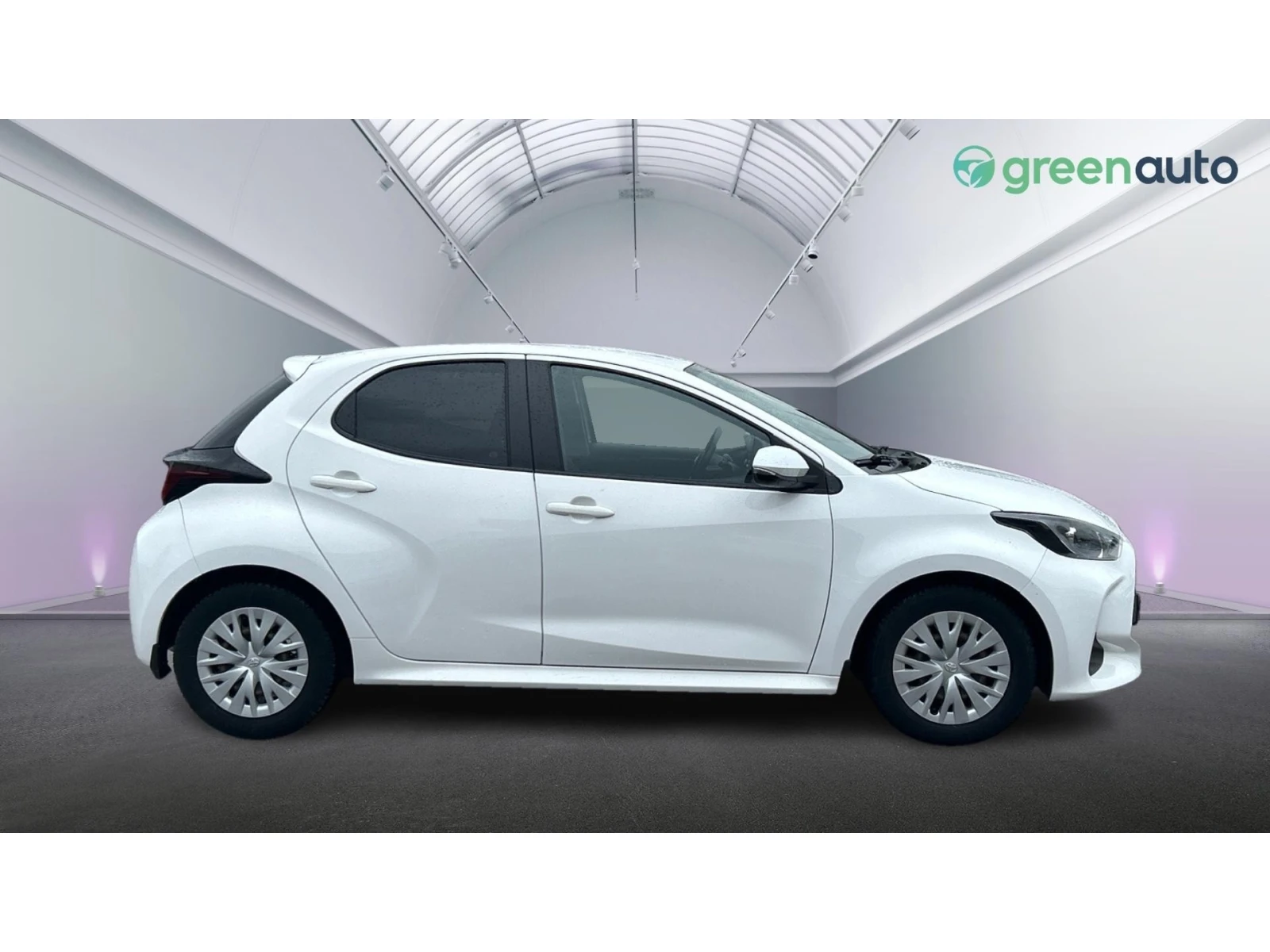 Toyota Yaris 1.5i M/T, Месечна вноска от 344 лв. - изображение 6