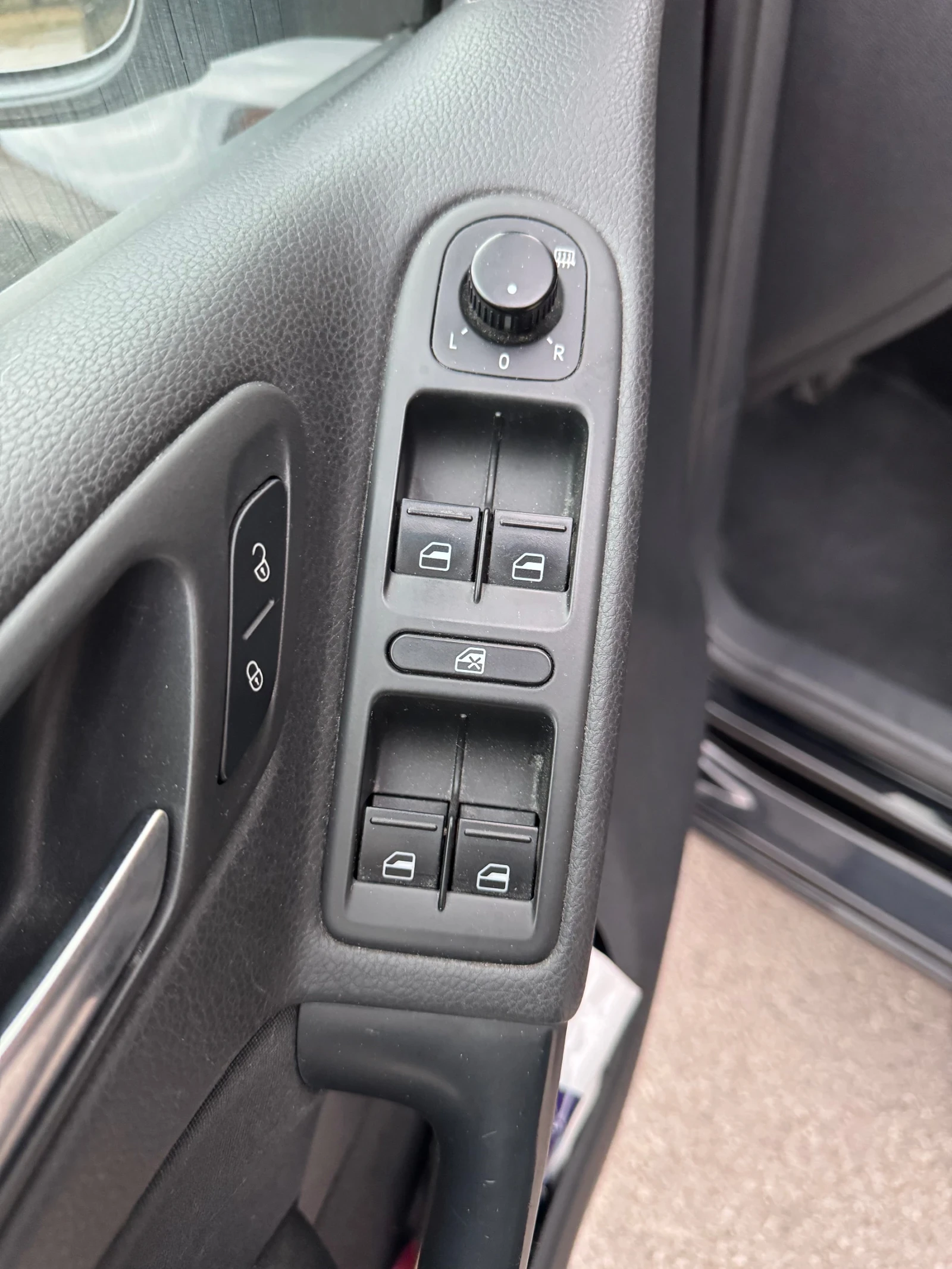 VW Golf 1.4, газов инжекцион  - изображение 10