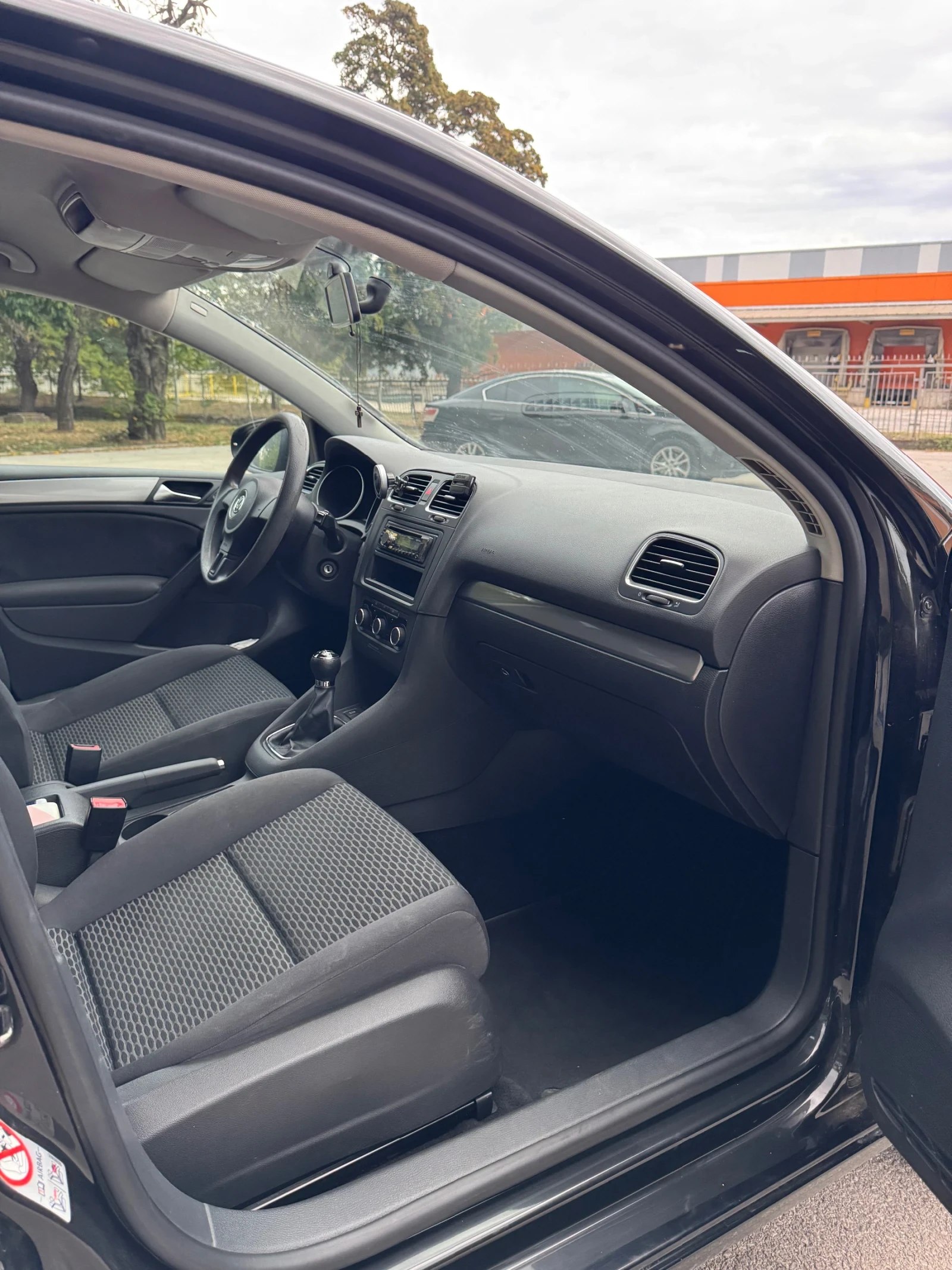 VW Golf 1.4, газов инжекцион  - изображение 9