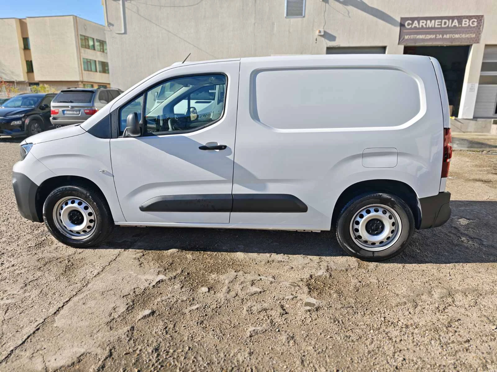 Peugeot Partner 50KWh N1 - изображение 4