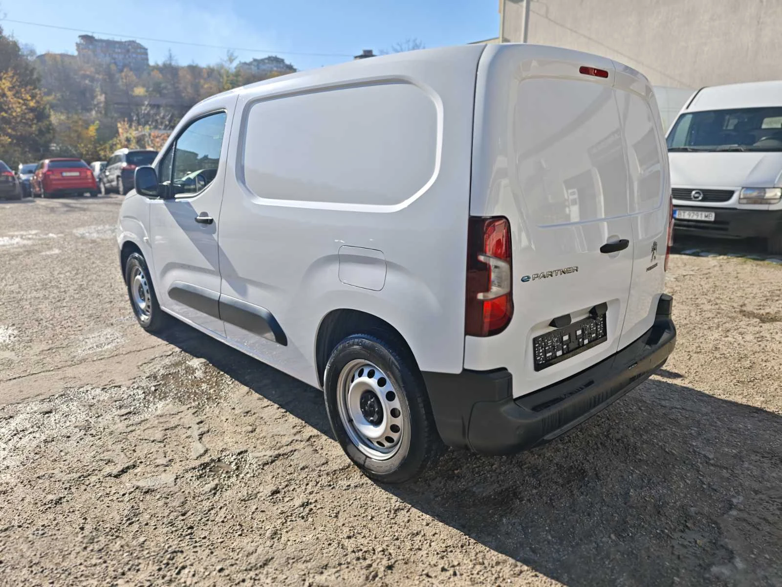 Peugeot Partner 50KWh N1 - изображение 5