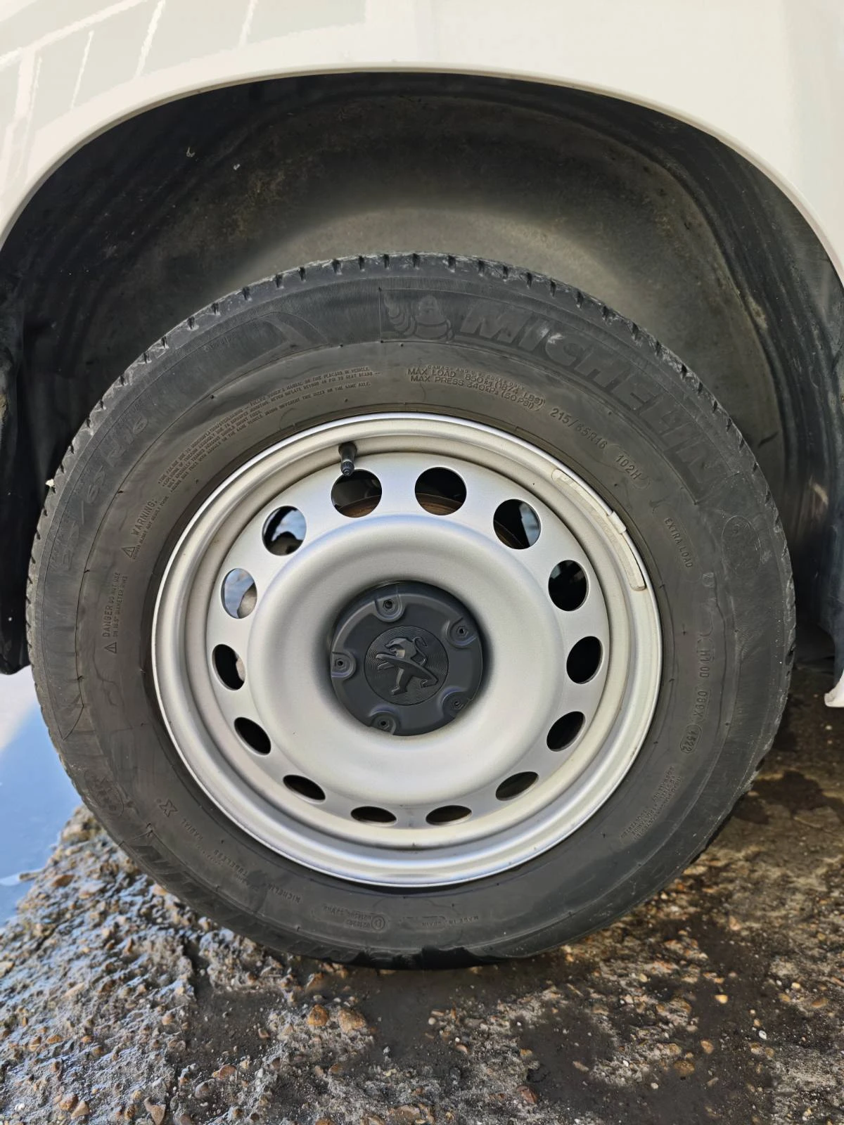 Peugeot Partner 50KWh N1 - изображение 10