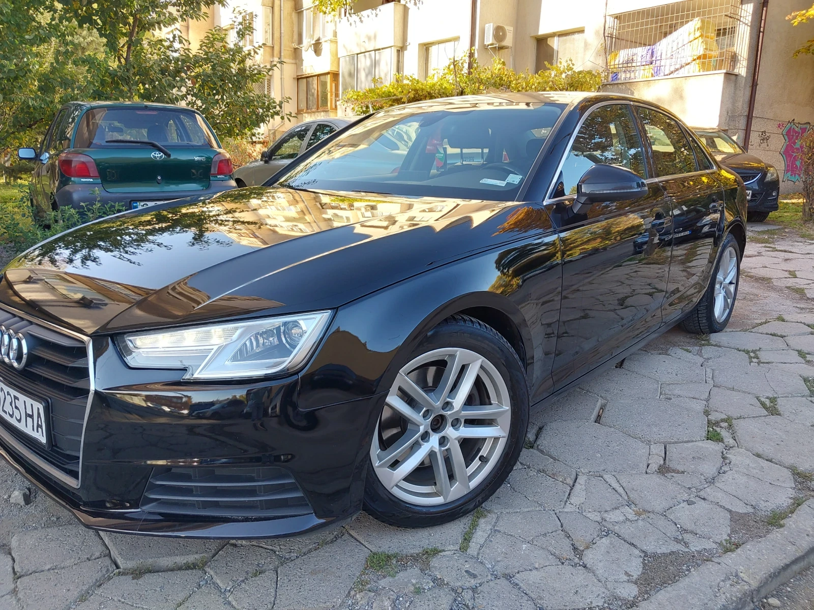 Audi A4 | Mobile.bg   1