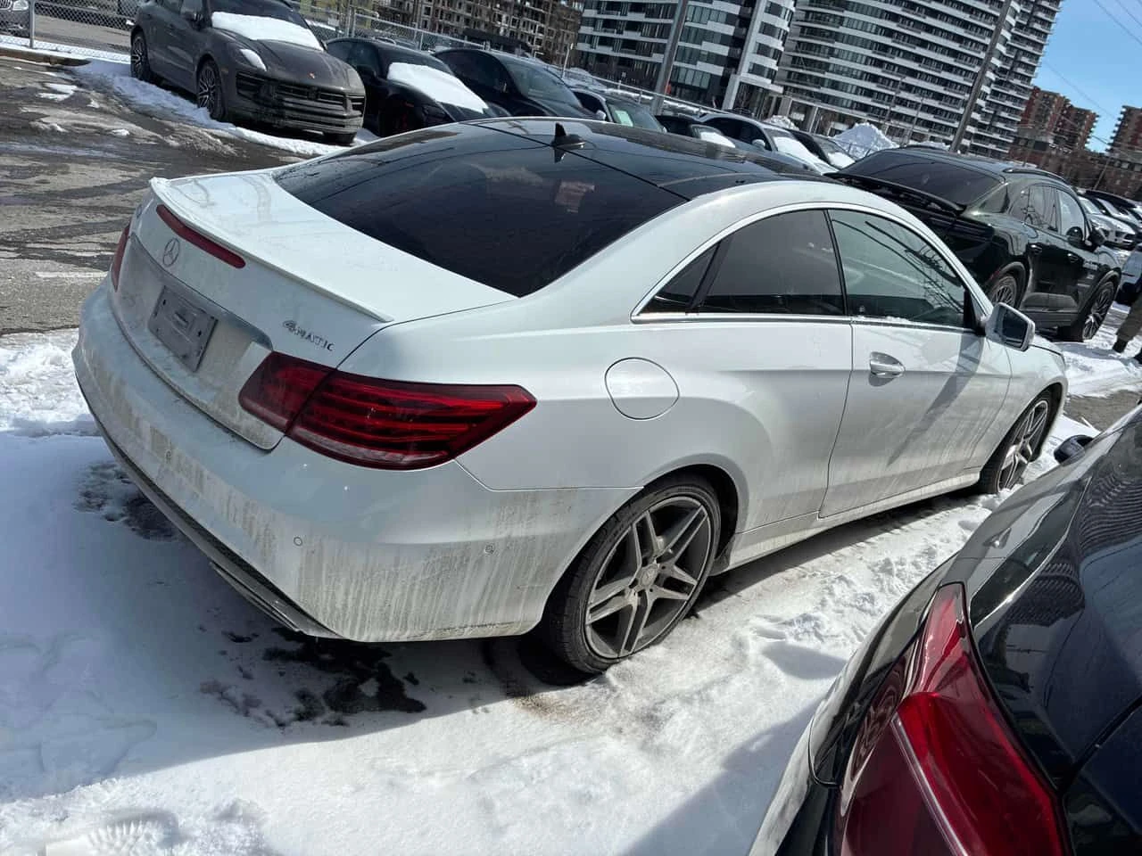 Mercedes-Benz E 400 ОБДУХВАНЕ* HARMAN/KARDON* ПАНОРАМА* 360КАМЕРИ* , снимка 3 - Автомобили и джипове - 53971320