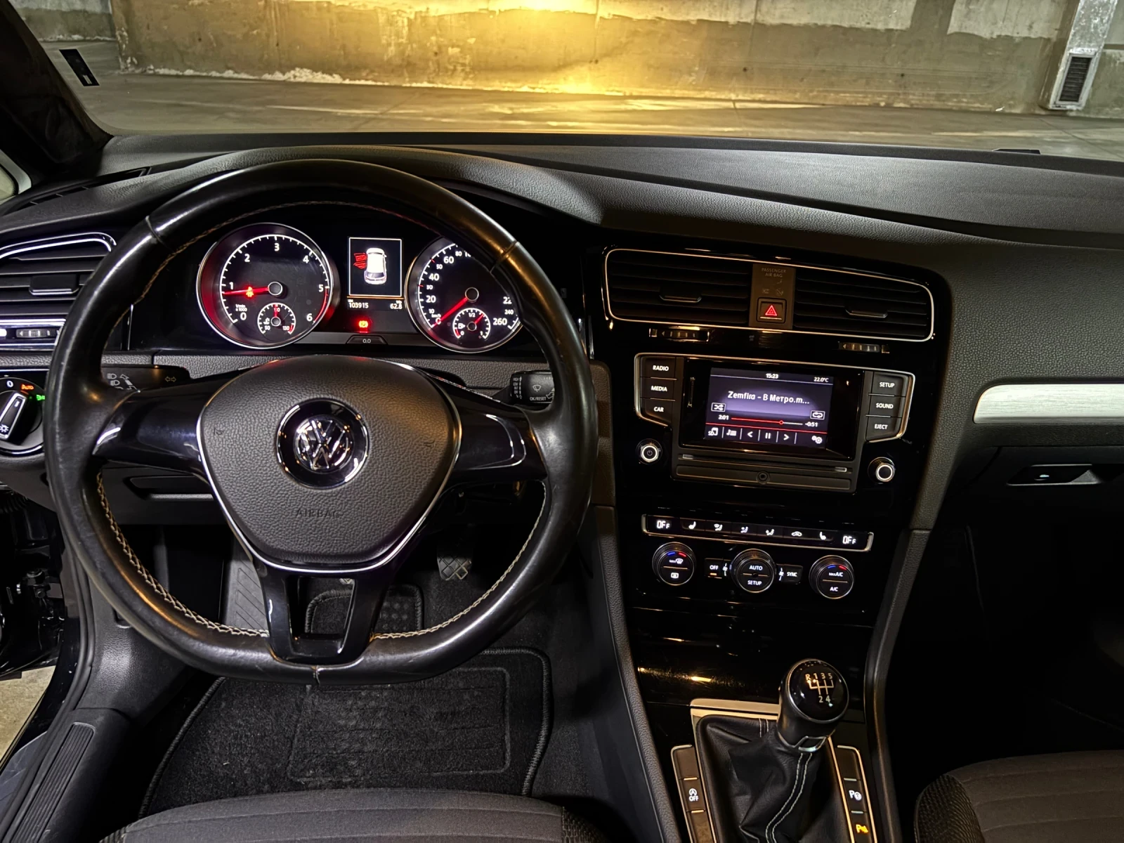 VW Golf, снимка 6 - Автомобили и джипове - 54621858