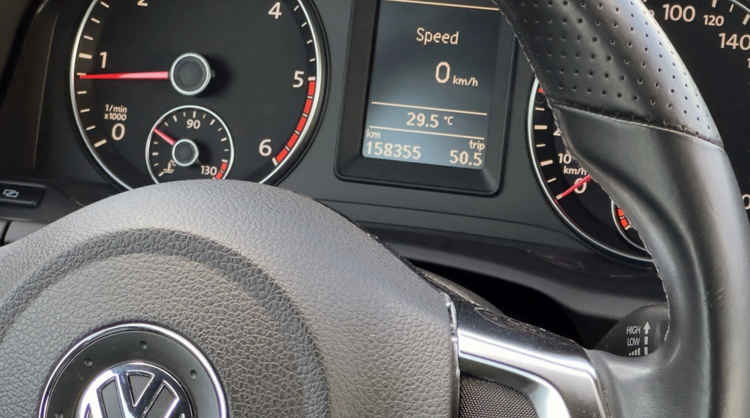 VW Scirocco 2.0TDi Autom.Navi Подгрев Xenon, снимка 9 - Автомобили и джипове - 54852670