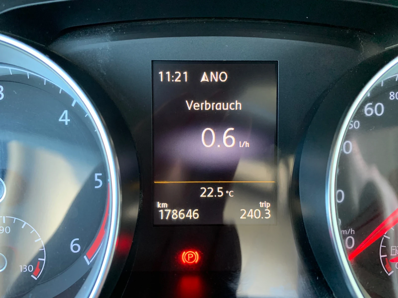 VW Golf 2.0TDI ALLTRACK, снимка 10 - Автомобили и джипове - 55101339