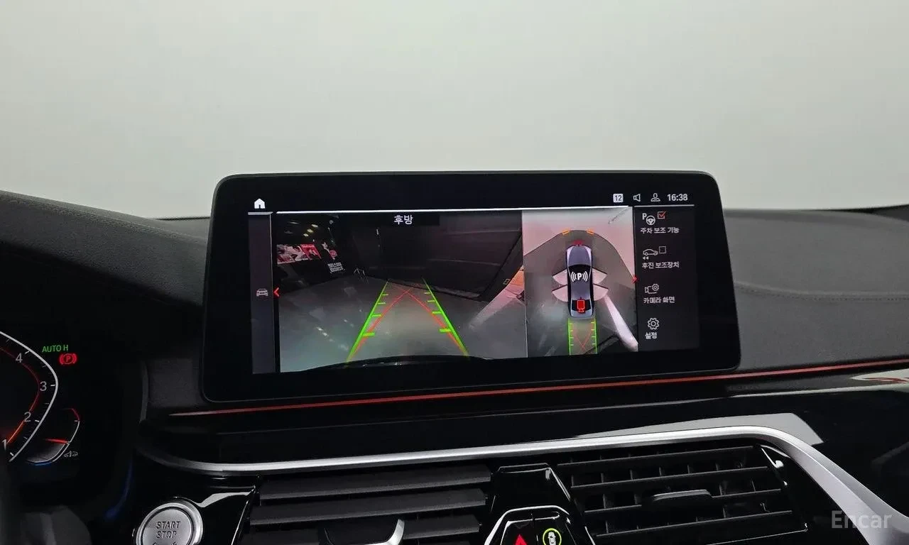 BMW 530 M* SPORT* ОБДУХВАНЕ* ХЕДЪП* МЪРТВ* ТОЧКА* КАМЕРА* , снимка 4 - Автомобили и джипове - 55121270