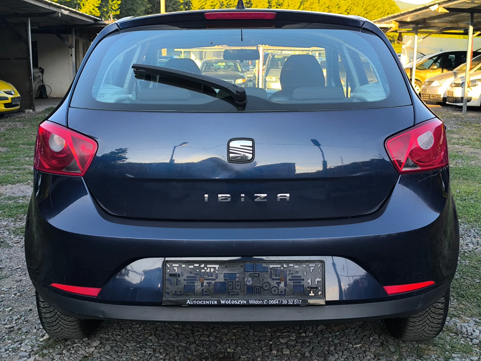Seat Ibiza -1.4i-85кс(старият двигател)-КЛИМАТИК-EURO 5 !!!, снимка 4 - Автомобили и джипове - 55242008