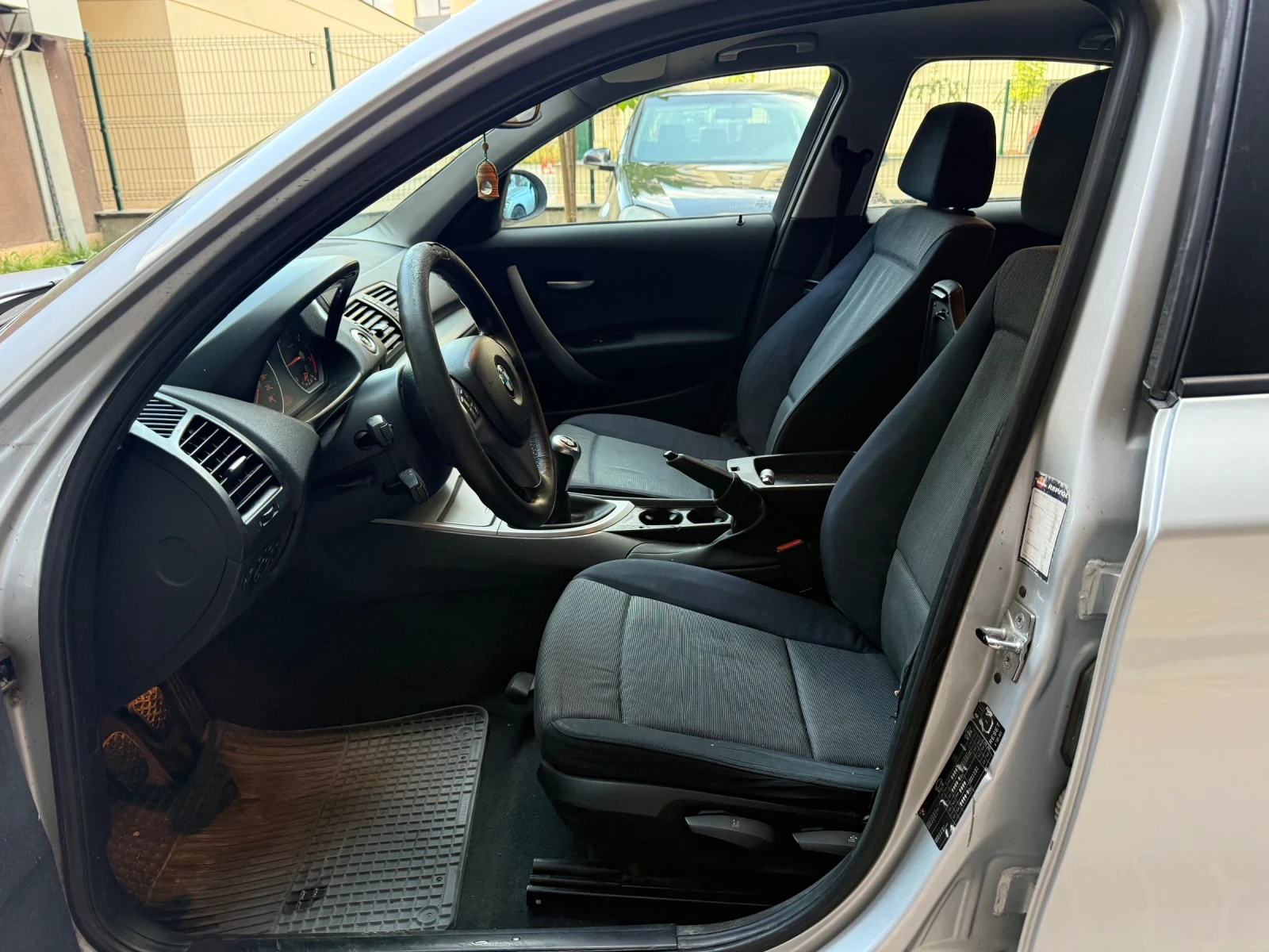 BMW 118 Dizel, снимка 9 - Автомобили и джипове - 55569660