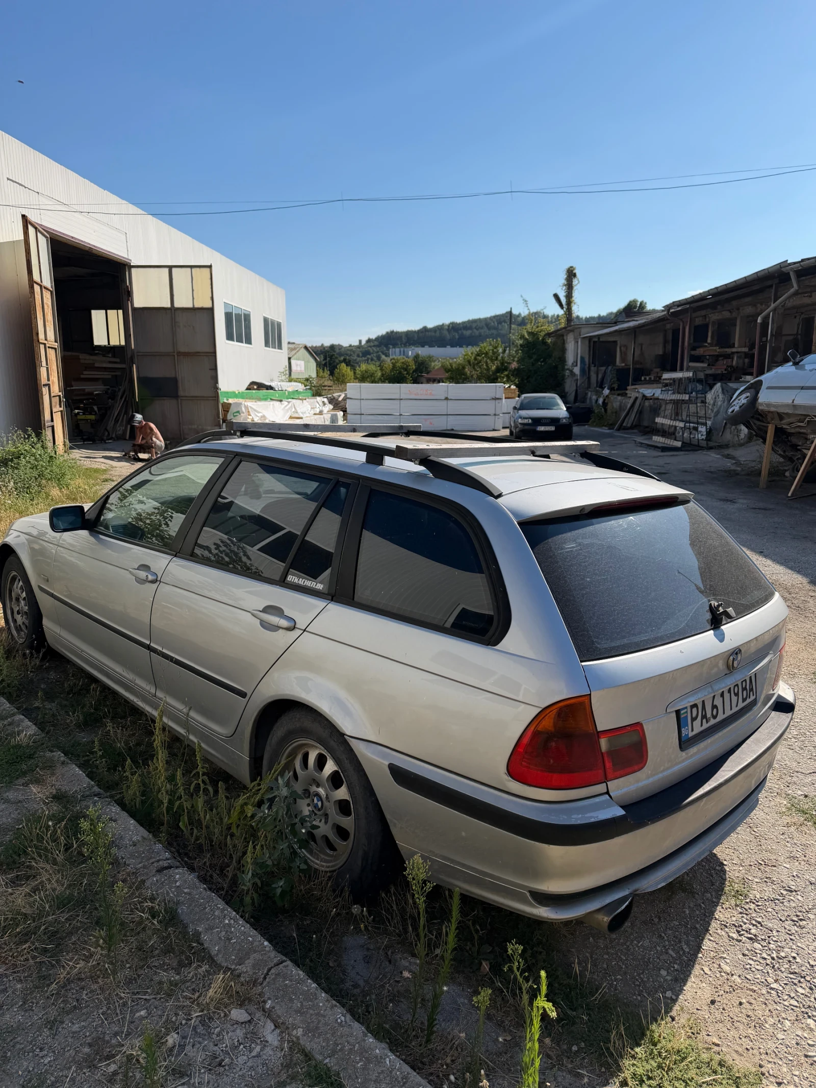 BMW 320, снимка 3 - Автомобили и джипове - 55930631