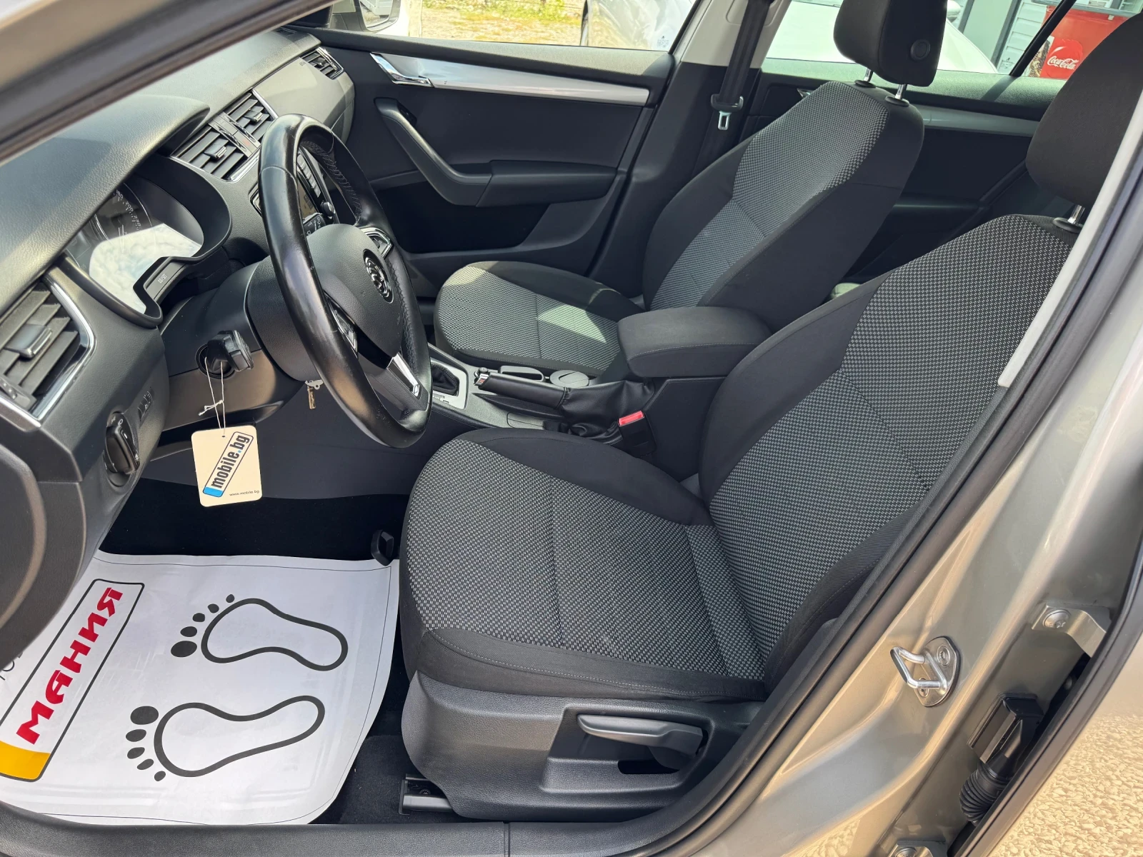 Skoda Octavia 1.6 TDI DSG, снимка 14 - Автомобили и джипове - 55938475