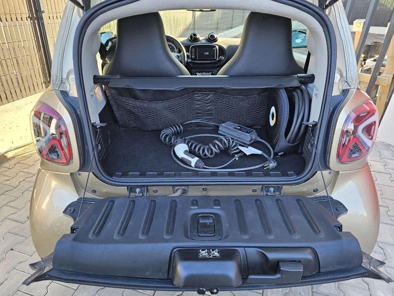 Smart Fortwo Prime Exclusive, снимка 9 - Автомобили и джипове - 56337775