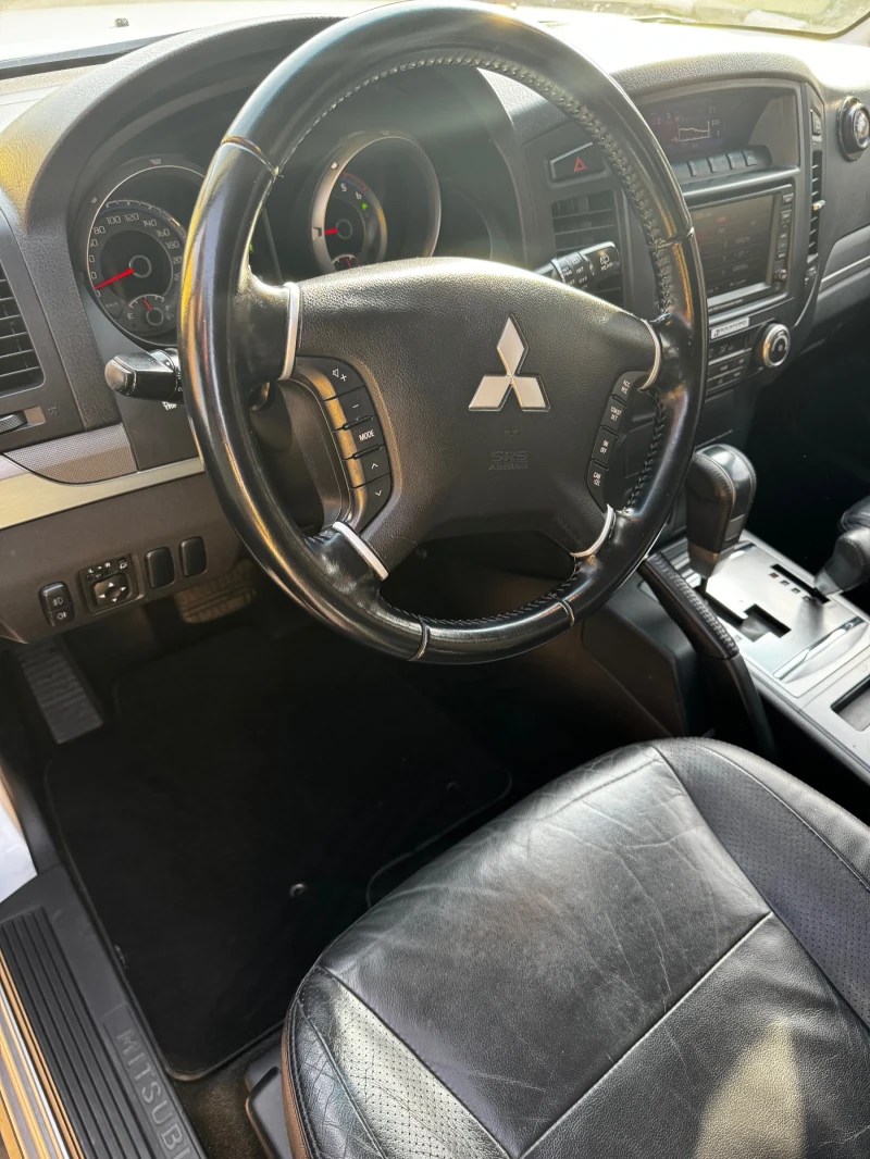 Mitsubishi Pajero sport, снимка 9 - Автомобили и джипове - 47763003