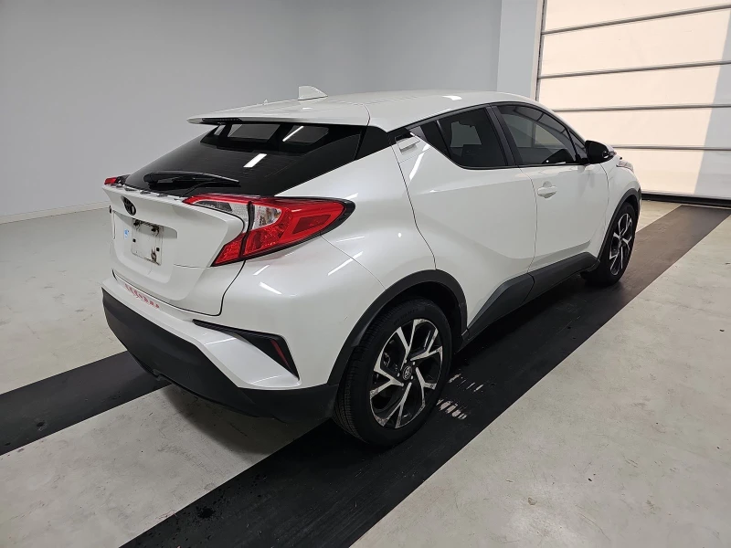 Toyota C-HR, снимка 6 - Автомобили и джипове - 48885909