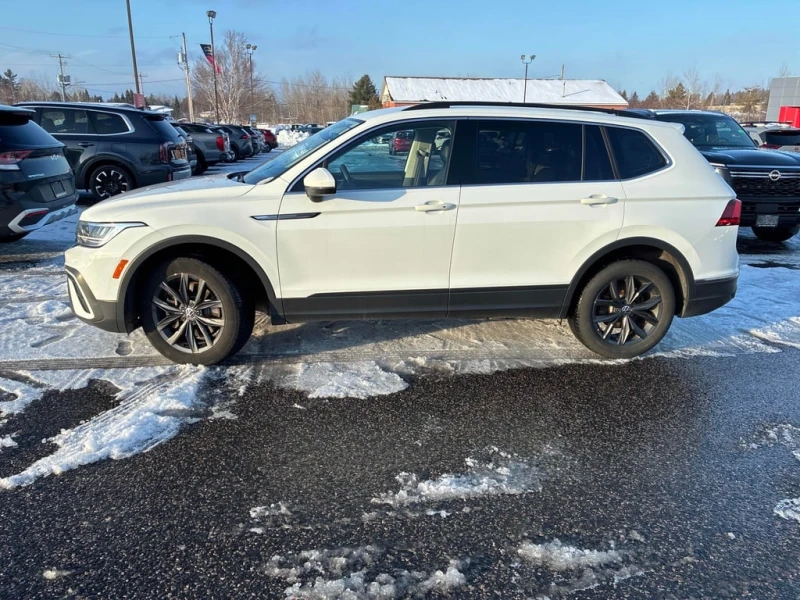 VW Tiguan * Comfortline * CARFAX * БЕЗ ПЪРВОНАЧАЛНА ВНОСКА, снимка 2 - Автомобили и джипове - 53079016