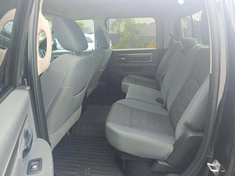 Dodge RAM 1500, снимка 13 - Автомобили и джипове - 53275020