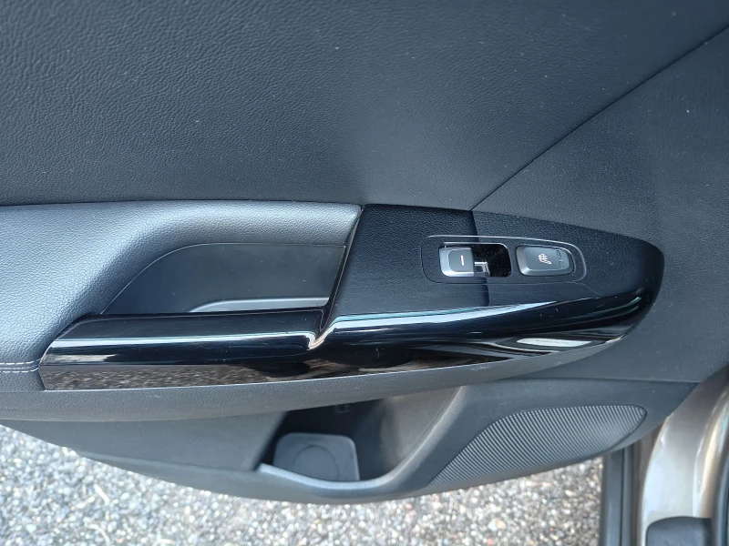 Kia Sportage 2.0 AWD 184hp, снимка 8 - Автомобили и джипове - 53597582