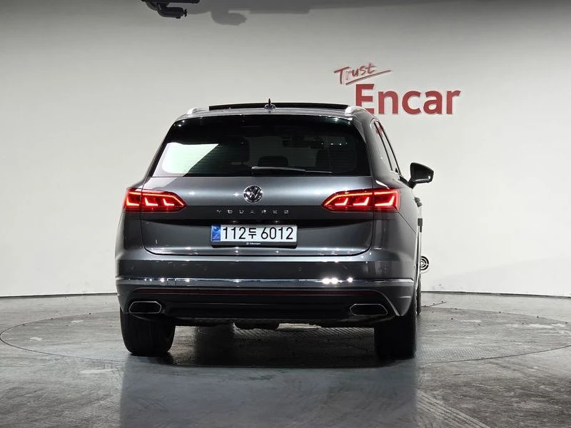 VW Touareg 4.0TDI PRESTIGE, снимка 4 - Автомобили и джипове - 54277430