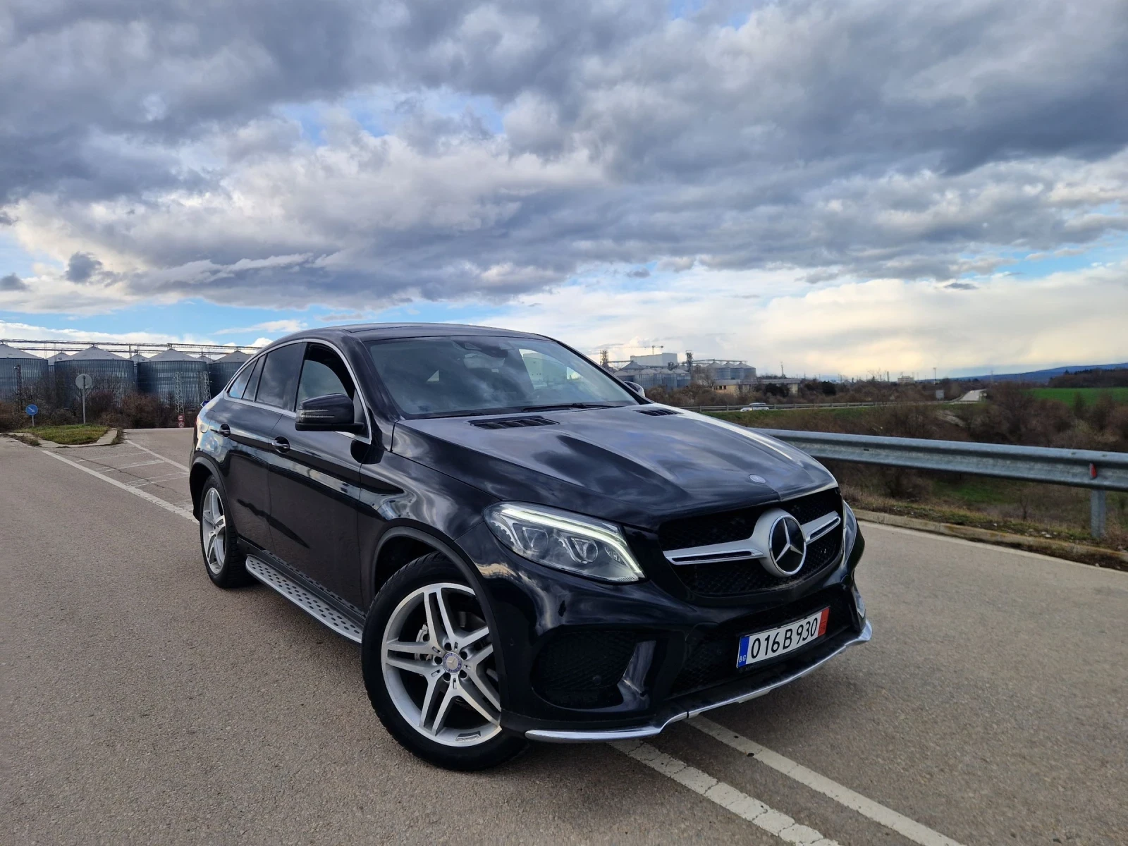 Mercedes-Benz GLE Coupe AMG/ЛИЗИНГ/БАРТЕР/ПАНОРАМА, снимка 3 - Автомобили и джипове - 52181610