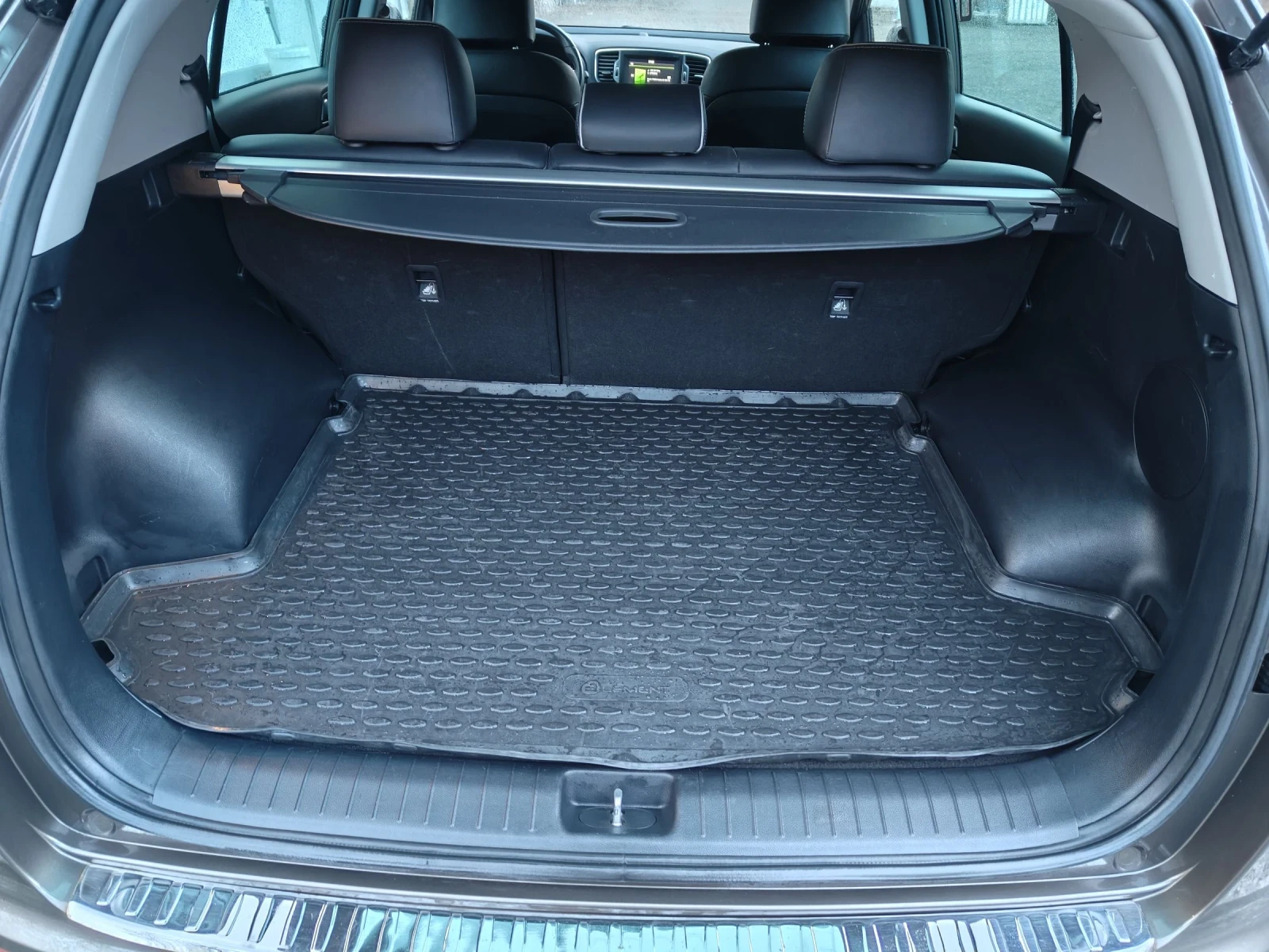 Kia Sportage 2.0 AWD 184hp | Mobile.bg � ����������� 15