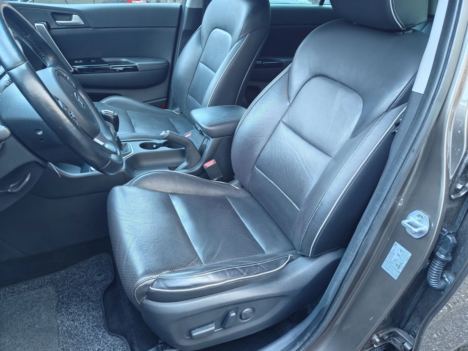 Kia Sportage 2.0 AWD 184hp - изображение 10