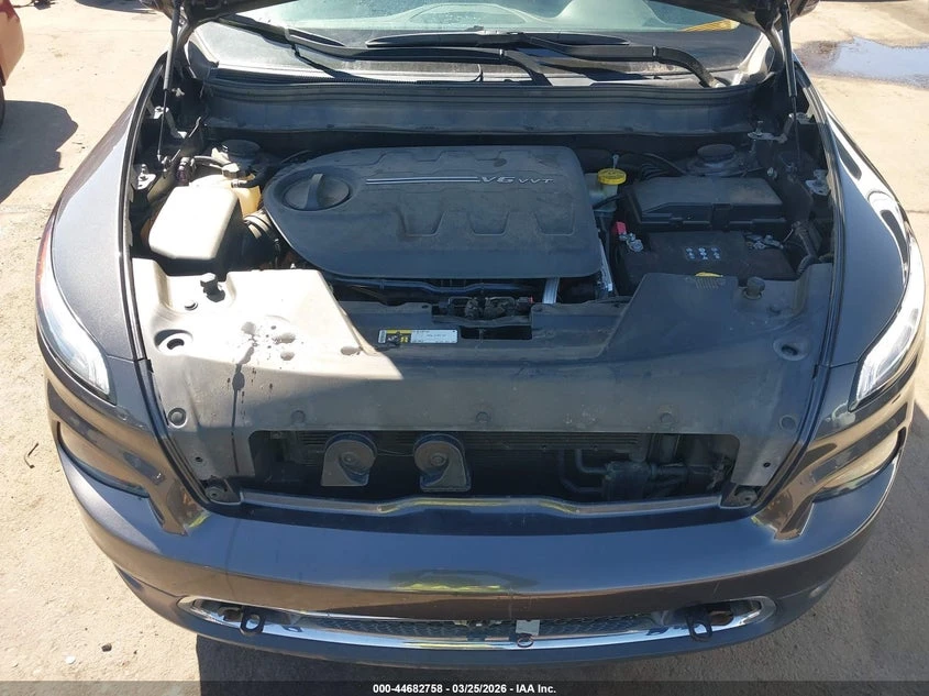 Jeep Cherokee 3.2l Limited, снимка 10 - Автомобили и джипове - 54049315