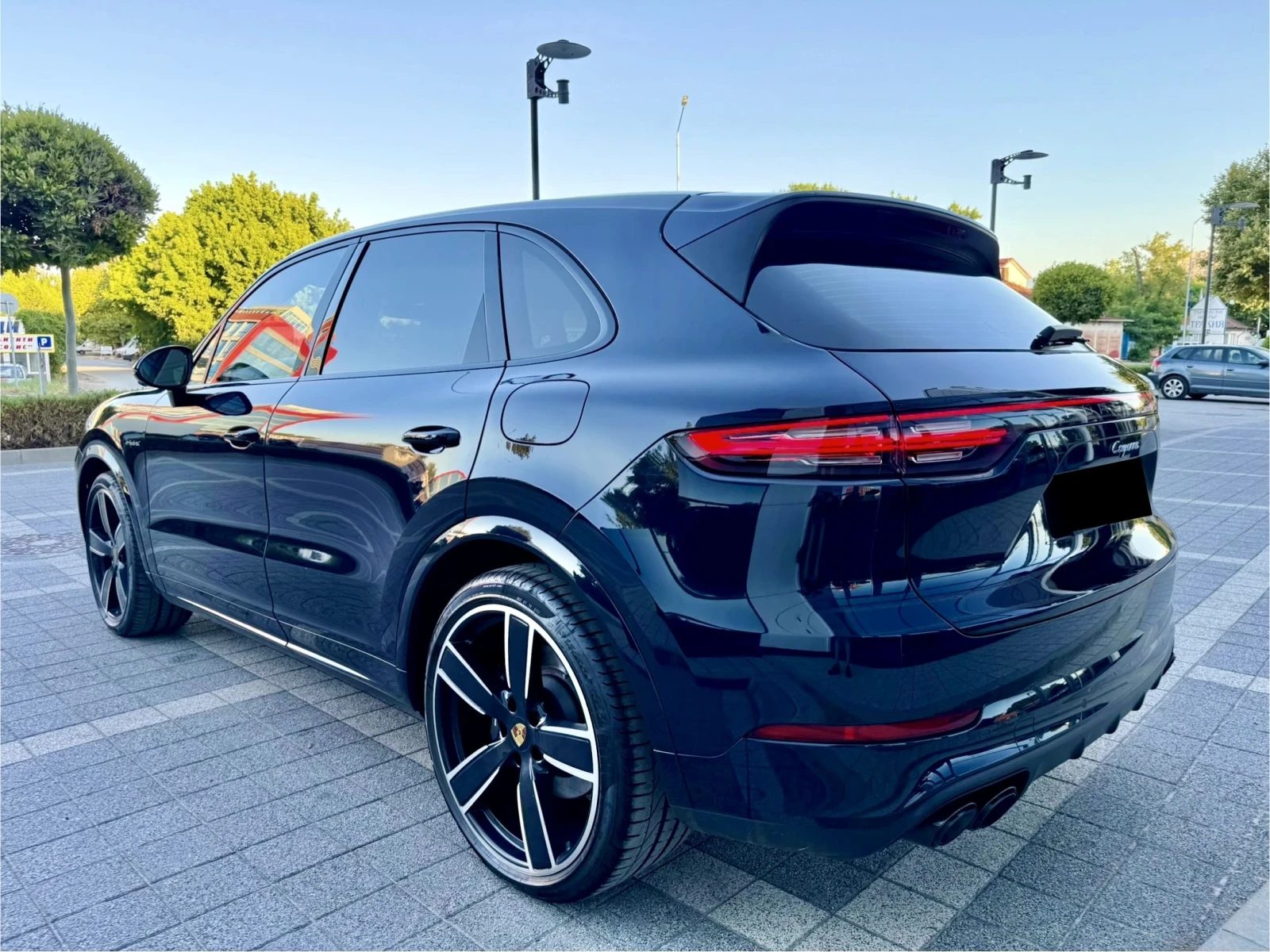 Porsche Cayenne 3.0 V6 E-Hybrid, снимка 7 - Автомобили и джипове - 54205176