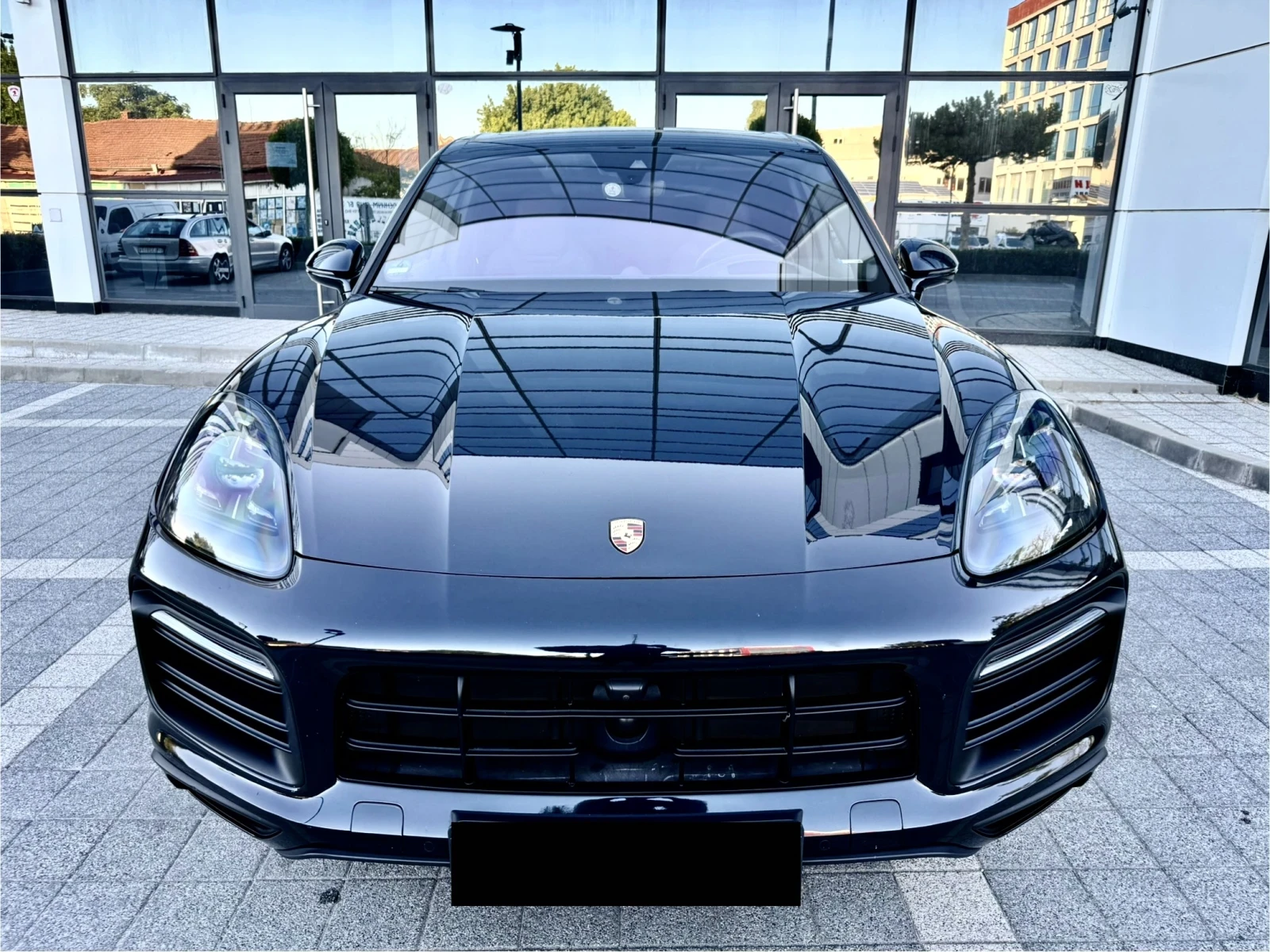 Porsche Cayenne 3.0 V6 E-Hybrid, снимка 2 - Автомобили и джипове - 54205176
