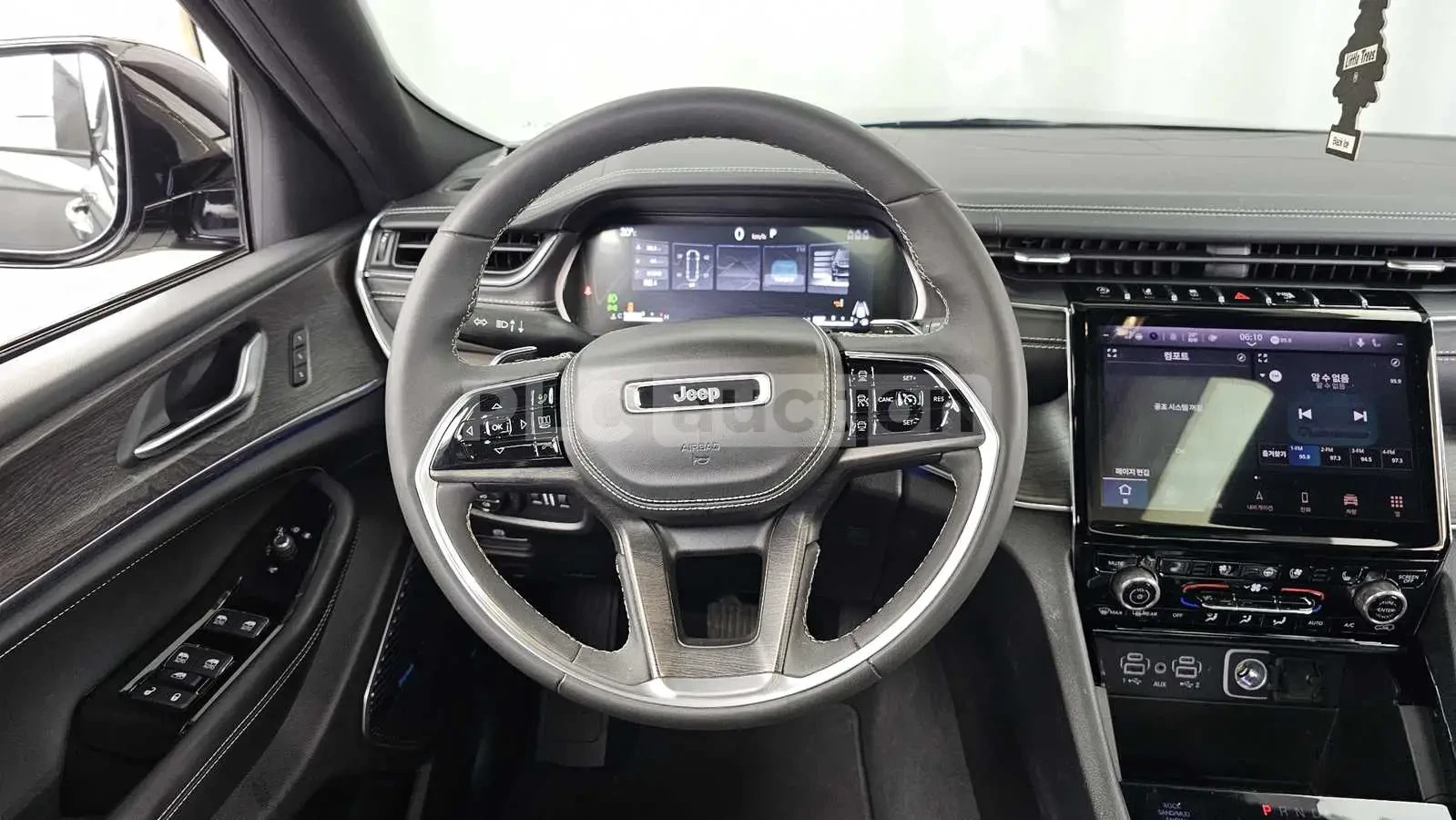 Jeep Grand cherokee 3.6 | Цена до България | вкл. ТЕХНОТЕСТ, снимка 12 - Автомобили и джипове - 54503440