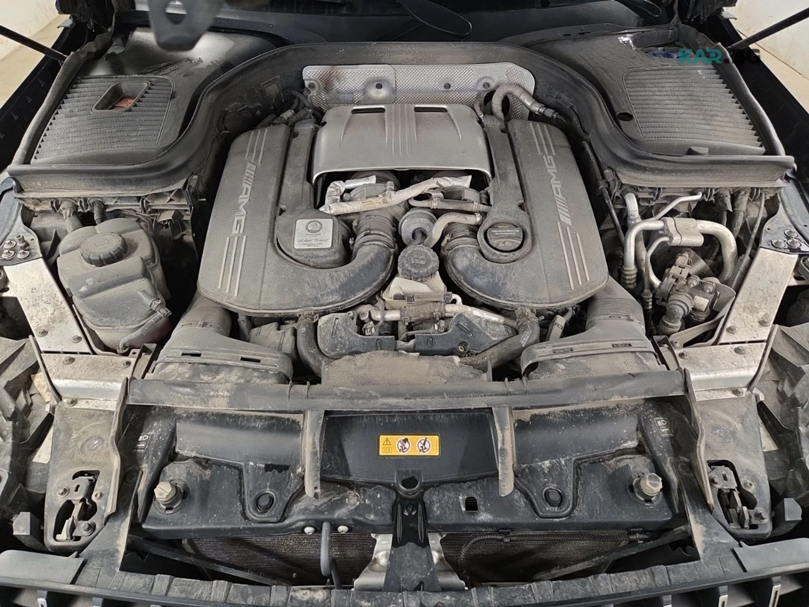 Mercedes-Benz GLC 63 AMG S * Червен Салон * АвтоКредит* (ЦЕНА ДО БГ), снимка 13 - Автомобили и джипове - 54838106