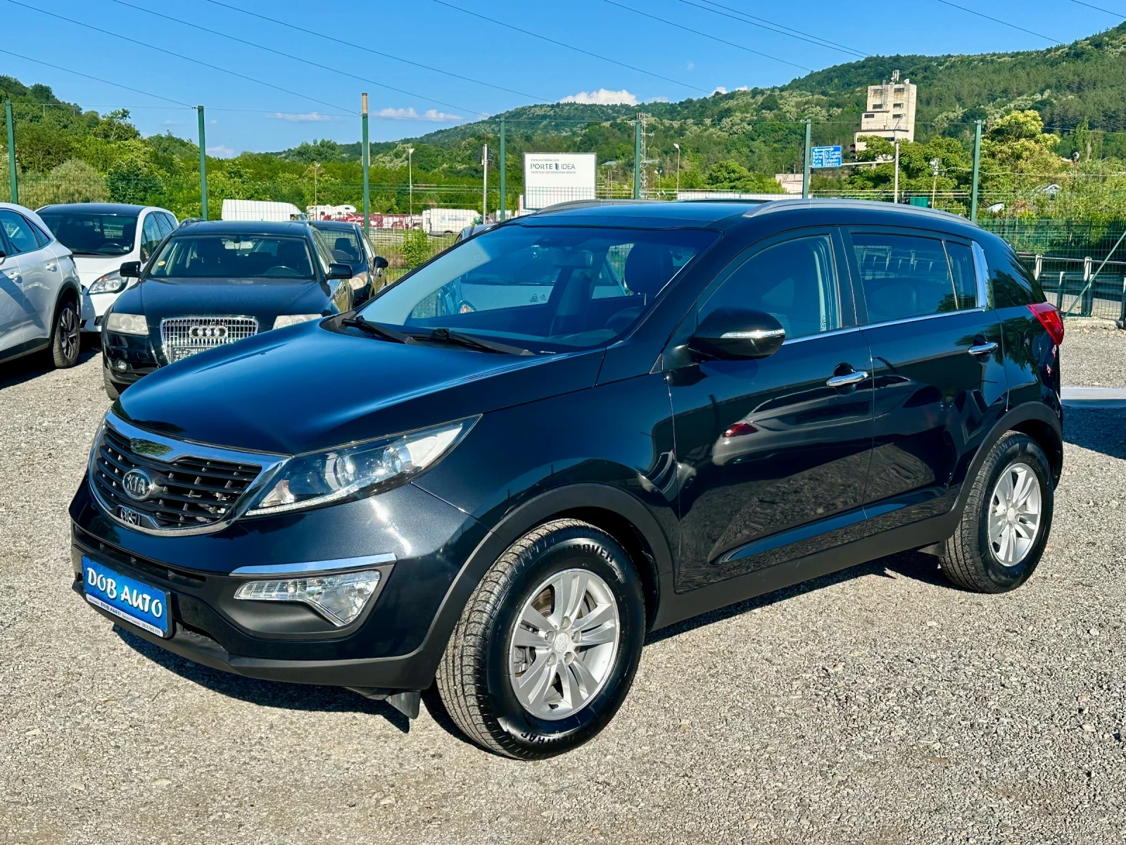 Kia Sportage 1.7CRDI-LED-ПАНОРАМА-ПОДГРЕВ-КОЖА, снимка 3 - Автомобили и джипове - 54877653