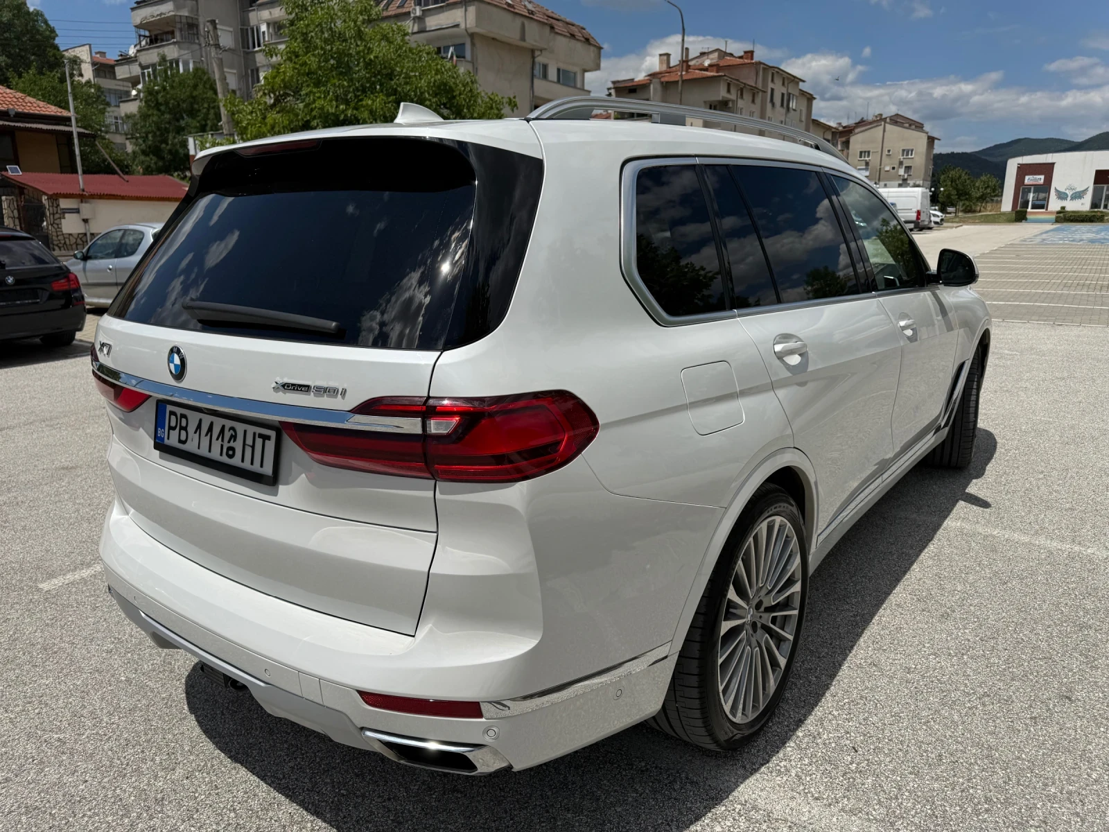 BMW X7 Luxury, снимка 4 - Автомобили и джипове - 55232783