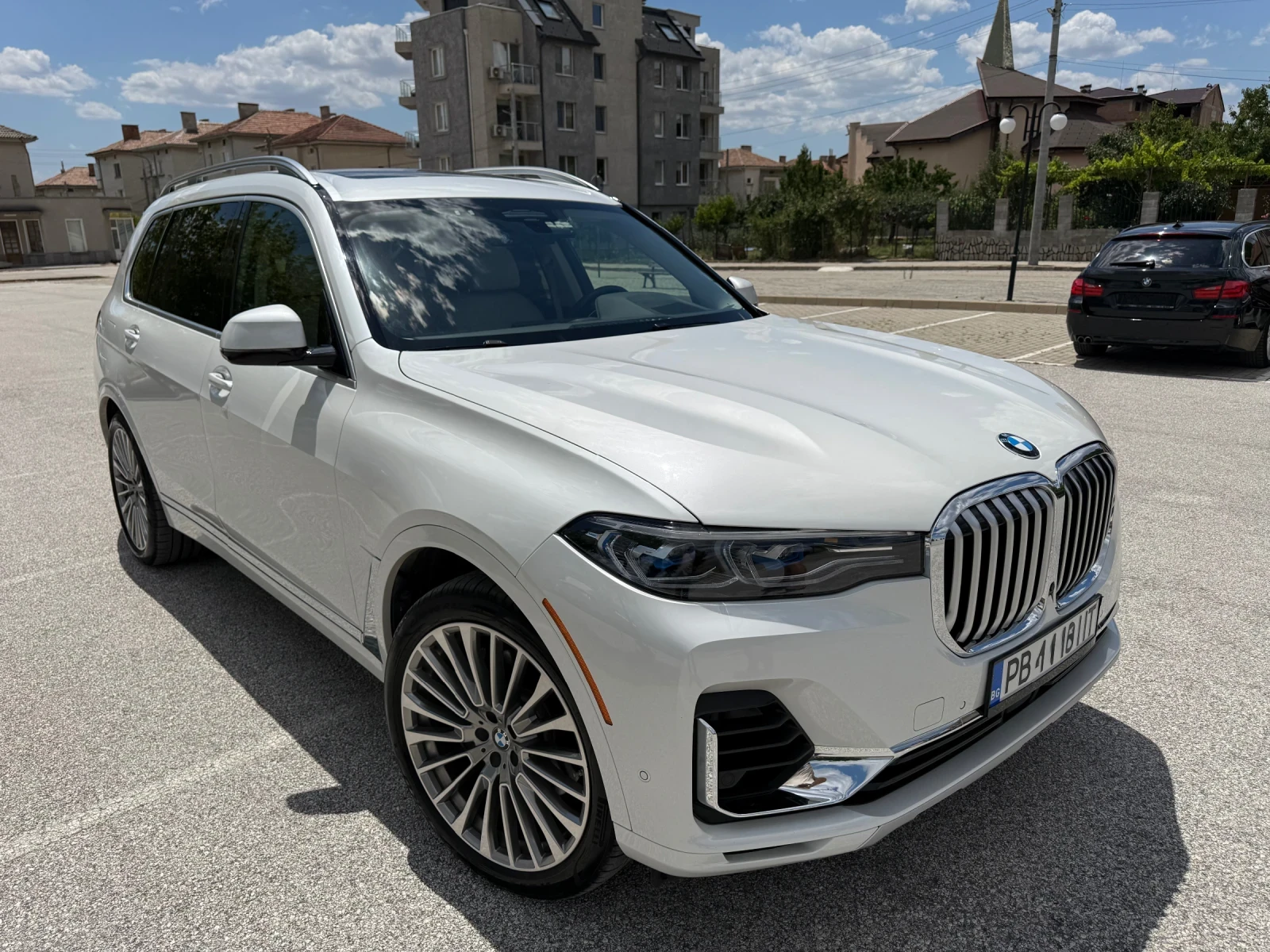 BMW X7 Luxury, снимка 5 - Автомобили и джипове - 55232783