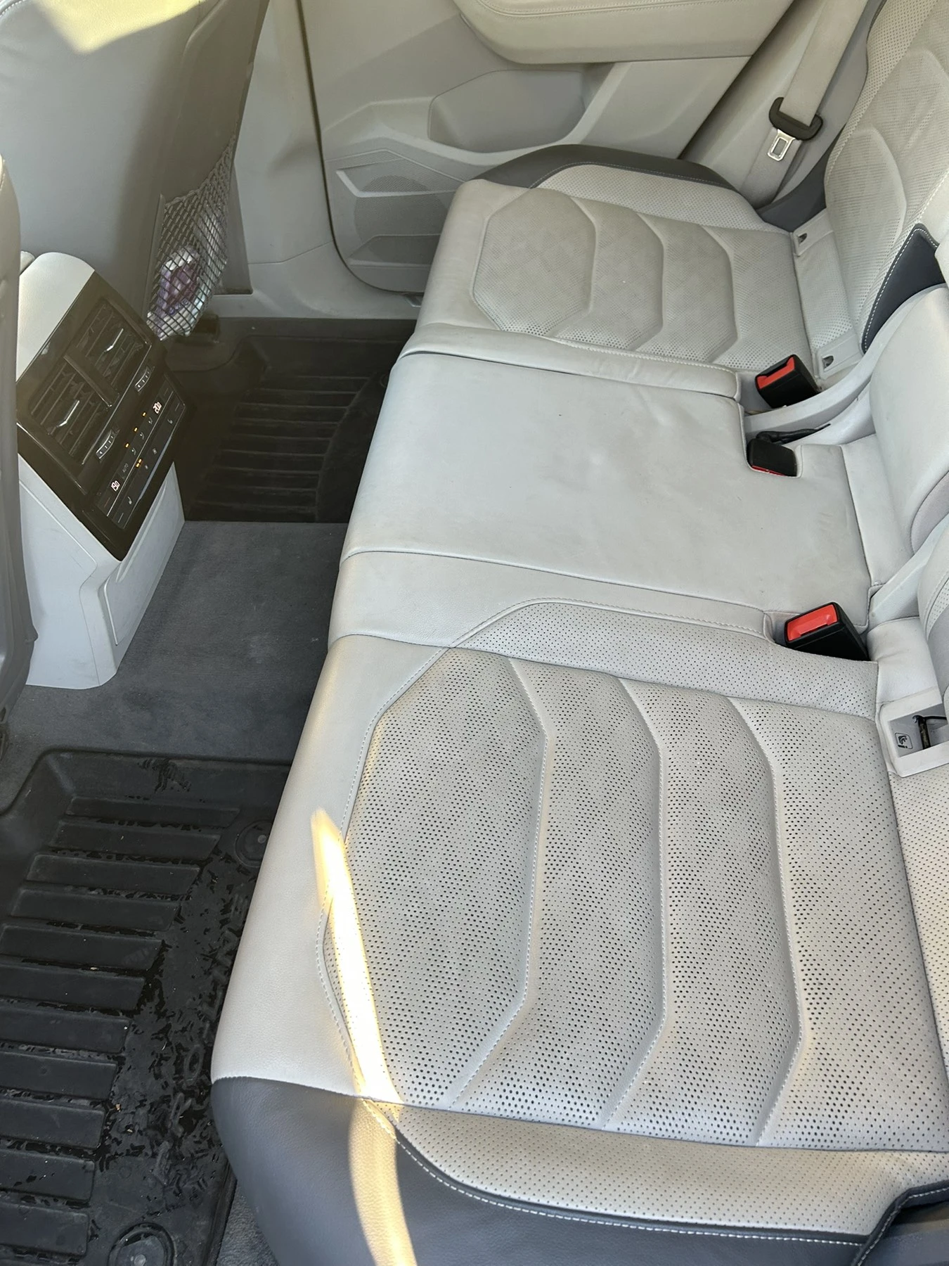 VW Touareg 3.0 TDI V6, снимка 6 - Автомобили и джипове - 55983065