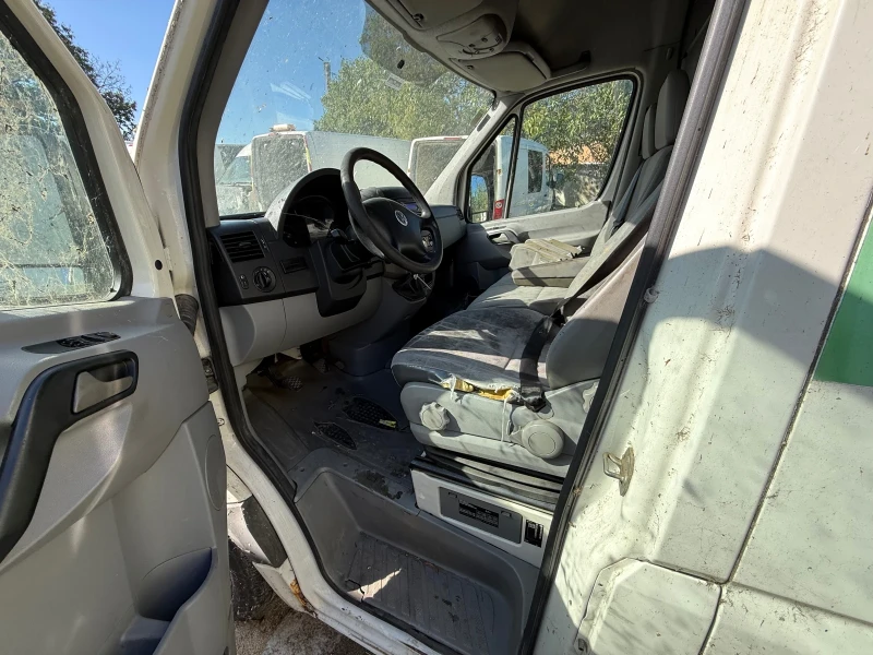 VW Crafter, снимка 7 - Бусове и автобуси - 53583967