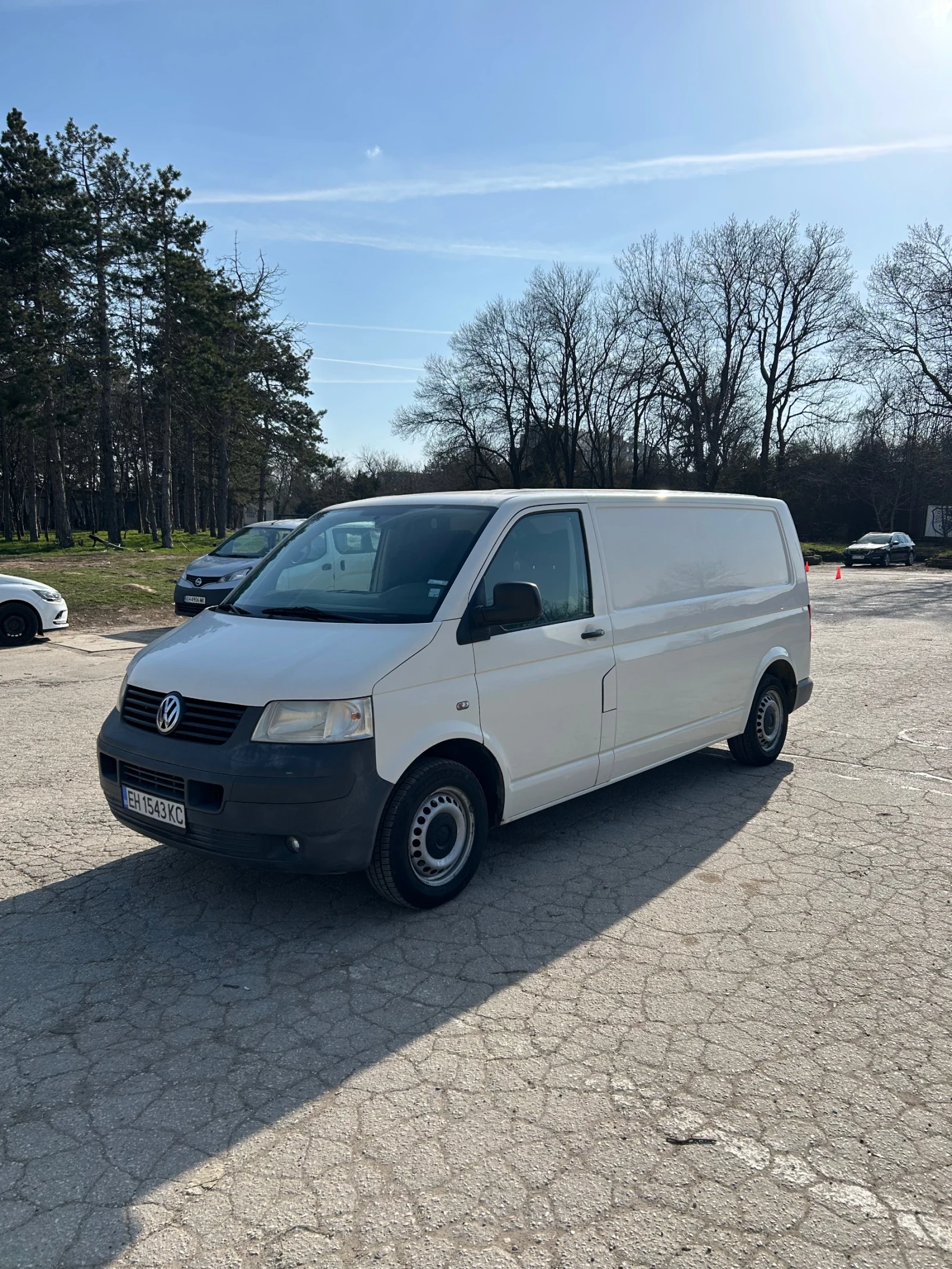VW Transporter 1.9 TDI 105 к.с Дълга база, снимка 7 - Бусове и автобуси - 53950501