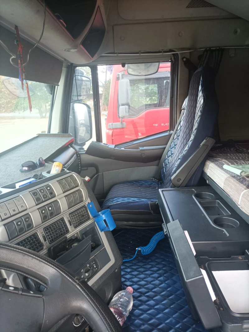 Iveco Stralis, снимка 13 - Камиони - 47295792