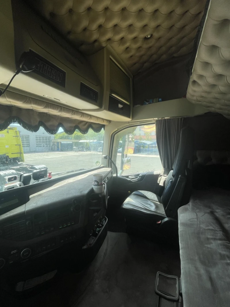 Volvo Fh, снимка 6 - Камиони - 52943115