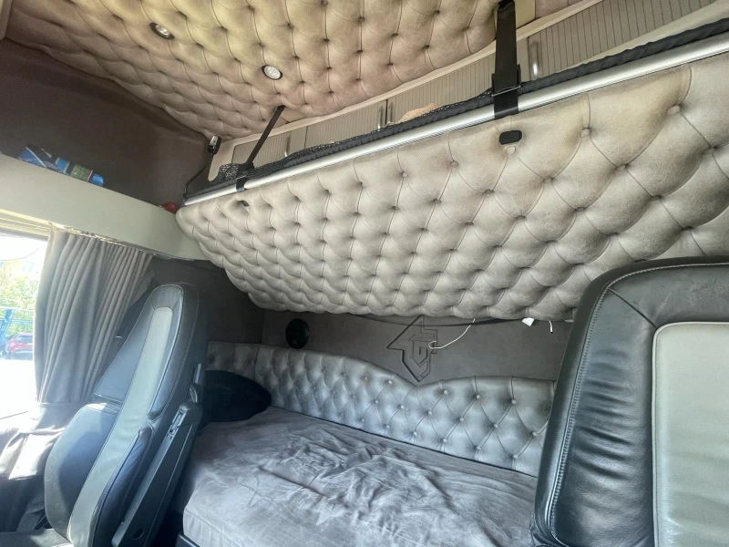 Volvo Fh, снимка 9 - Камиони - 52943115